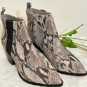Linea Paolo Woman Side Zip Snake Print Bootie Size: 6.5M